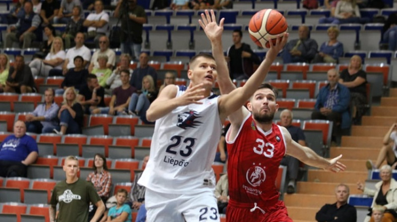 Eduards Hāzners un BK "Liepāja": sestdien plkst. 18:30 jāspēlē pret "Pieno žvaigždes". Foto: Ģirts Gertsons