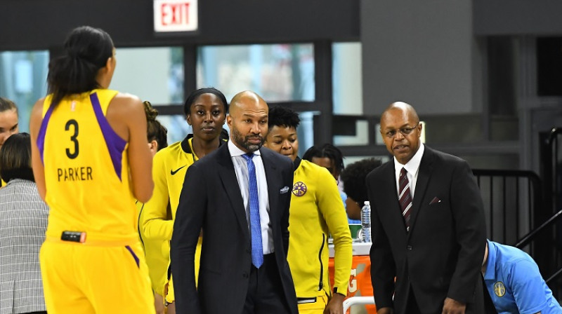 Dereks Fišers un "Sparks": komanda spēlēs WNBA pusfinālā. Foto: Zumapress/Scanpix