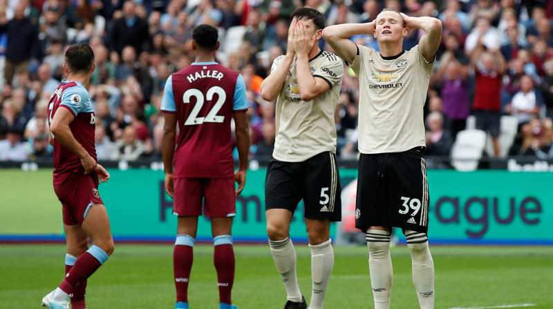 "Manchester United" pārdzīvo Premjerlīgas spēlē. Foto: Reuters/Scanpix