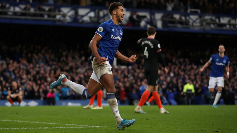 Dominiks Kalverts-Lūins priecājas par vārtu guvumu mačā ar "Chelsea". Foto: Reuters/Scanpix