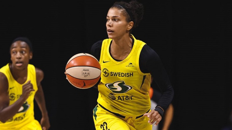 Ališa Klārka dodas uzbrukumā. Foto: Seattle Storm