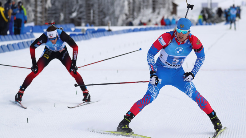 Eduards Latipovs finišā apsteidz Sturlu Lēgreidu. Foto: AP/Scanpix