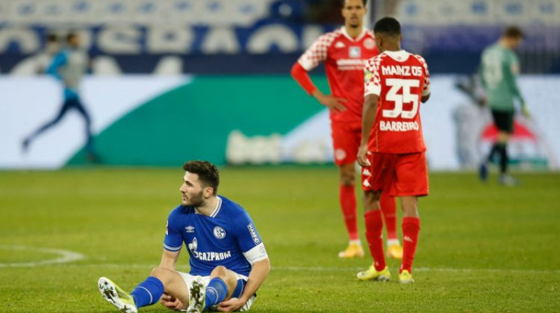 "Schalke 04" kapteinis Seads Kolašinacs mačā pret "Mainz 05". Foto: AFP/ Scanpix