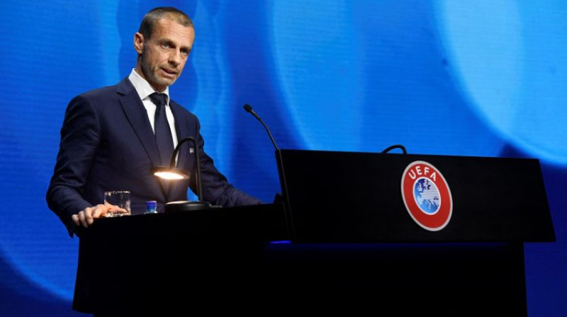 UEFA prezidentam Aleksandaram Čeferinam liela uzvara, nosargājot (vismaz uz laiku) ierasto sistēmu. Foto: AFP/Scanpix