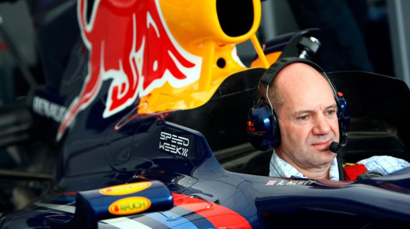 Adrians Ņūvijs. Foto: Red Bull Racing