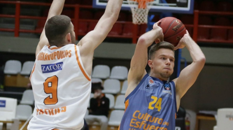 Martins Hermansons ar bumbu. Foto: Valencia Basket