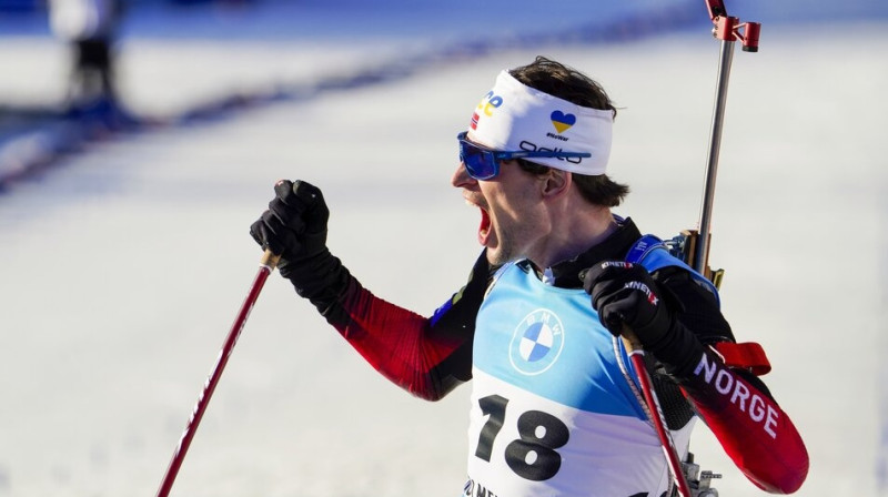 Sturla Holms Lēgreids pēc uzvaras sprintā. Foto: AP/Scanpix