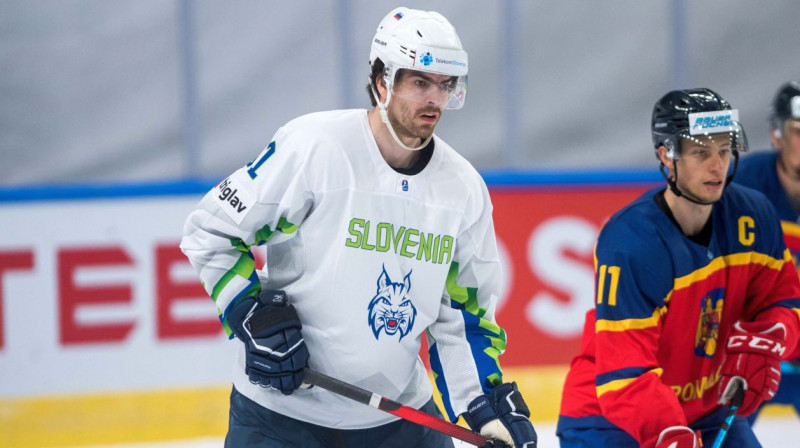 Slovēnijas hokeja izlases uzbrucējs Miha Verličs. Foto: Domen Jančič/IIHF