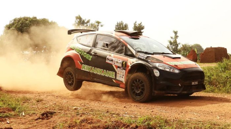 Dankans Mubiru pie "Ford Fiesta NRC" stūres. Foto: thekampalareport.com