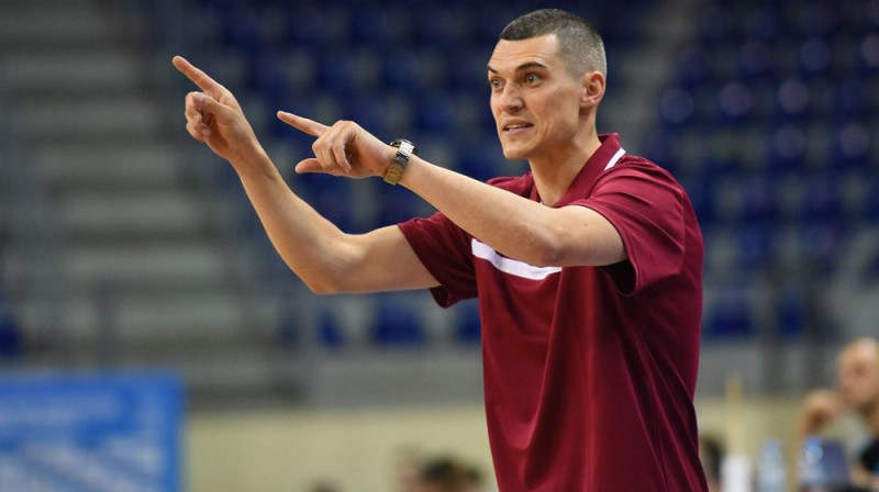 U20 izlases galvenais treneris Dāvis Čoders. Foto: FIBA
