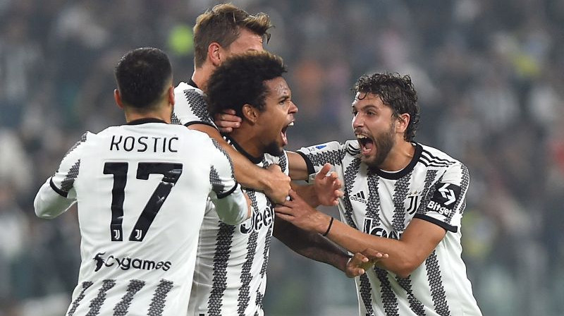 Turīnas "Juventus" atzīmē vārtus. Foto: Reuters/Scanpix