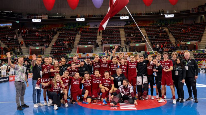 Latvijas izlase atkal ir piektā labākā pasaulē. Foto: Ritvars Raits, floorball.lv