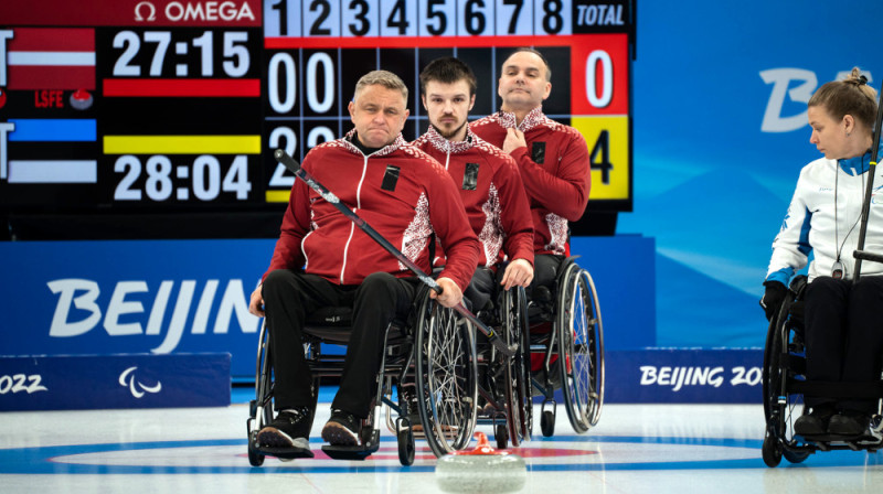 No kreisās: Ojārs Briedis, Sergejs Djačenko, Agris Lasmans
Foto: Ansis Ventiņš