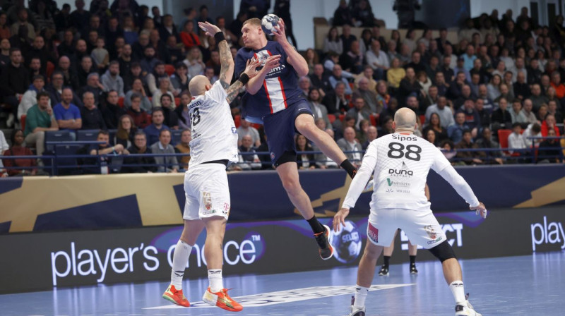 Dainis Krištopāns uzbrukumā pret Vesprēmas "Telekom". Foto: PSG Handball
