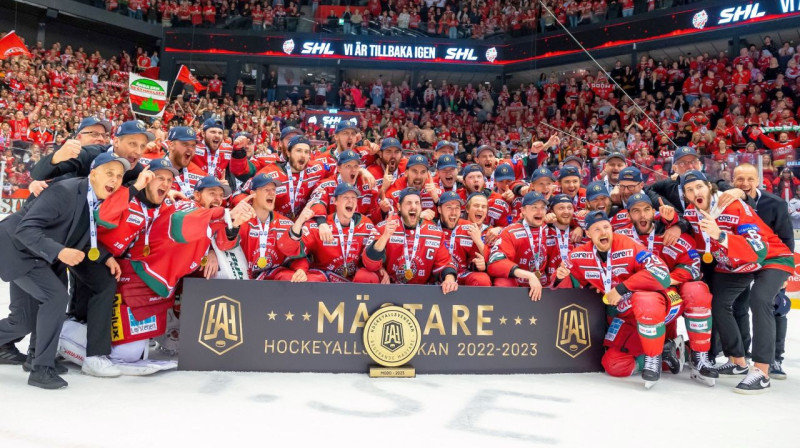 Ērnšeldsvīkas MoDo komanda. Foto: Mattias Mårdner/HockeyAllsvenskan