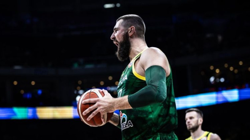 Jons Valančūns. Foto: FIBA