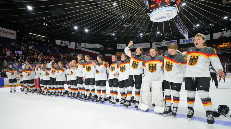Vācijas valstsvienības hokejistes. Foto: IIHF