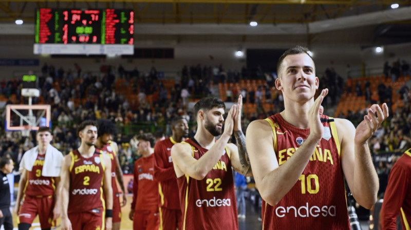 Spānijas izlases basketbolisti Foto: EPA/Scanpix