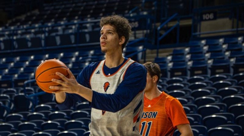 Noa Viljamsons. Foto: Bucknell MBasketball