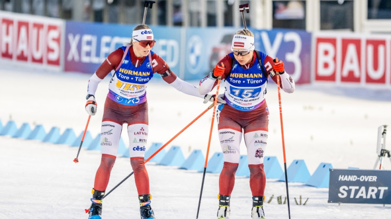 Elza Bleidele un Sanita Buliņa. Foto: Petr Slavik