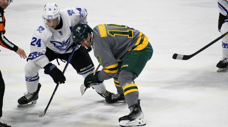 Olivers Mūrnieks iemetienā. Foto: Brianna May/Sioux City Musketeers
