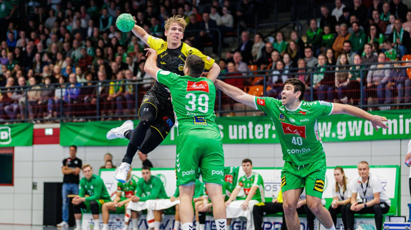 Jānis Pāvels Valkovskis uzbrukumā. Foto: Jan Rollinger/Eibner-Pressefoto/Imago Images/Scanpix