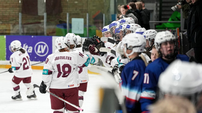 Latvijas valstsvienības hokejistes. Foto: Guntis Lazdāns/LHF