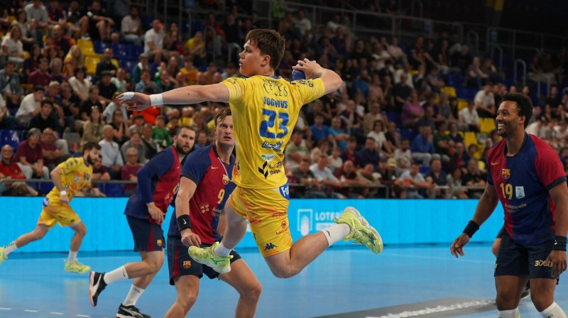 Jevgeņijs Rogonovs spēlē Barselonā. Foto: Robert Campillo