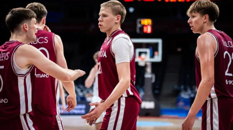 Latvijas U18 basketbolisti Foto: FIBA