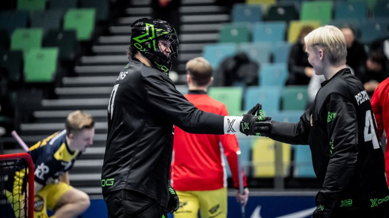 Sandijs Gabriels Siliņš (no kreisās), foto: ainesmedia