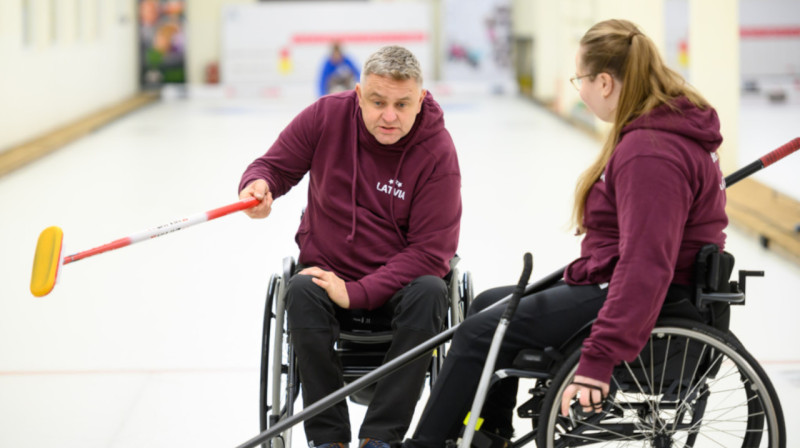 Ojārs Briedis, Linda Meijere
Foto: Kērlinga halle / Roberts Blaubuks
