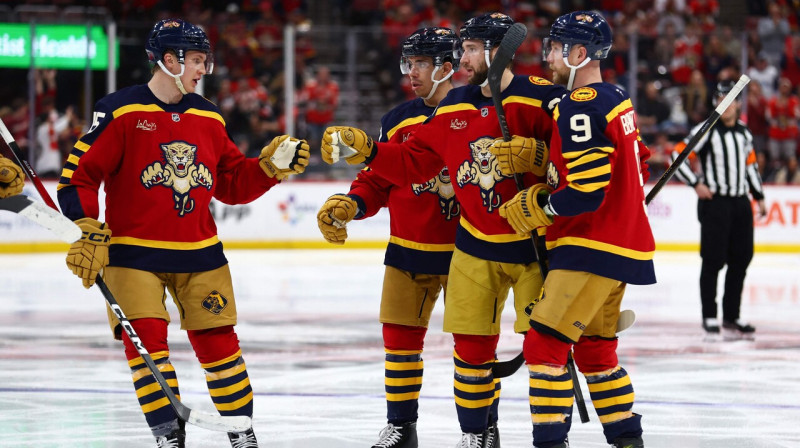Uvis Jānis Balinskis un Floridas "Panthers" hokejisti. Foto: Megan Briggs/AFP/Scanpix