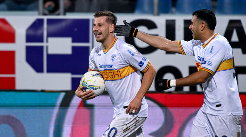 Ilbers Ramadani svin vārtu guvumu. Foto: Gianluca Zuddas/LaPresse via AP/Scanpix