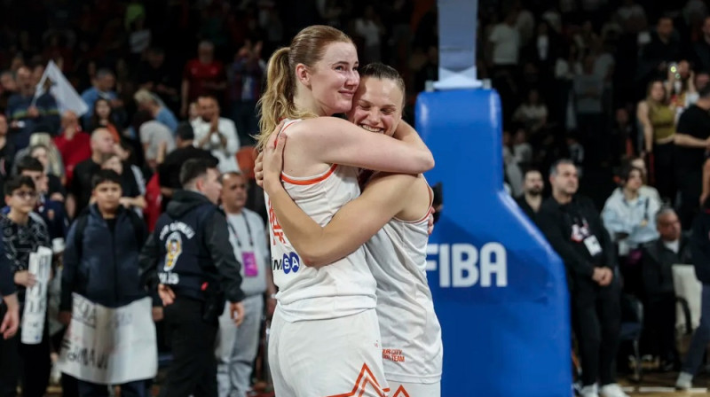 Egle Šventoraite un Laura Juškaite 2026. gada 9. aprīlī. Foto: EuroCup Women