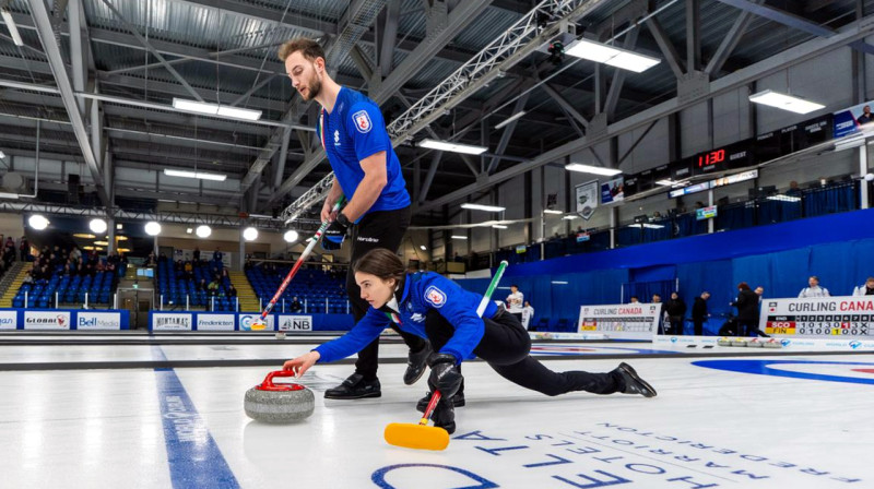 Stefānija Konstantīni, Amoss Mosaners (Itālija)
Foto: World Curling / Anastasia Karekla