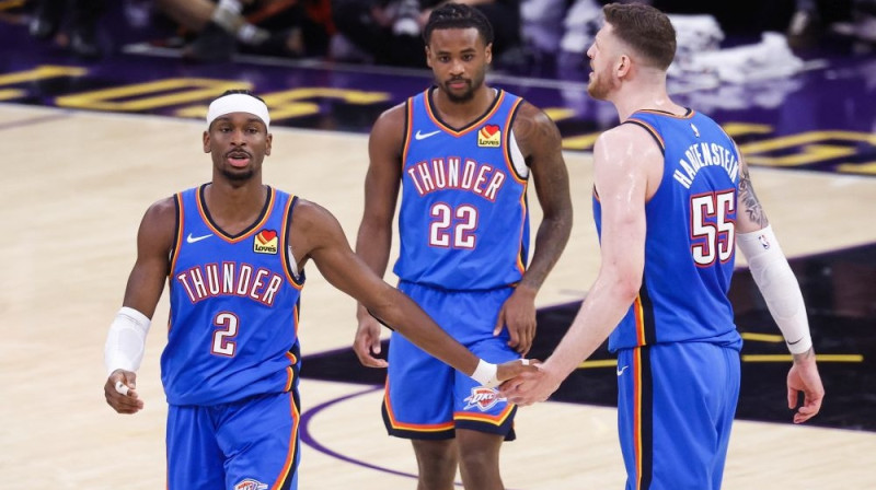 "Thunder" basketbolisti Foto: EPA/Scanpix