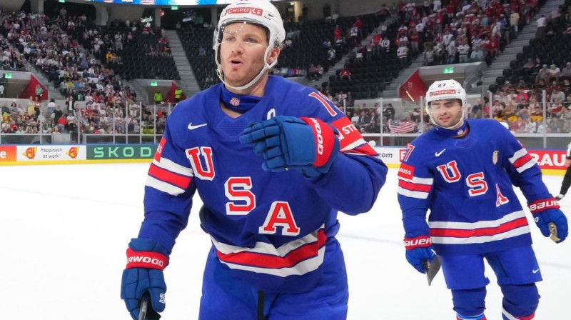 Metjū Tkačaks Foto: IIHF