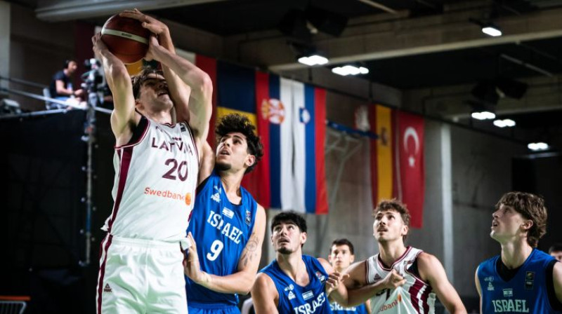 Artūrs Ozols. Foto: FIBA