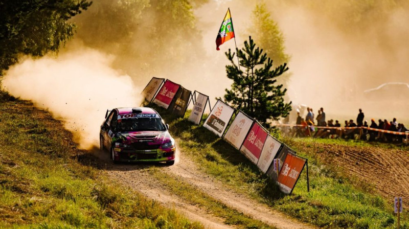 Ralfa Sirmača ekipāža. Foto: Rokiškio Grand Rally