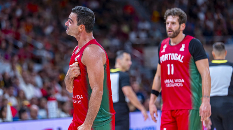 Portugāles valstsvienības basketbolisti Djogu Ventura un Migels Keirušs. Foto: FIBA