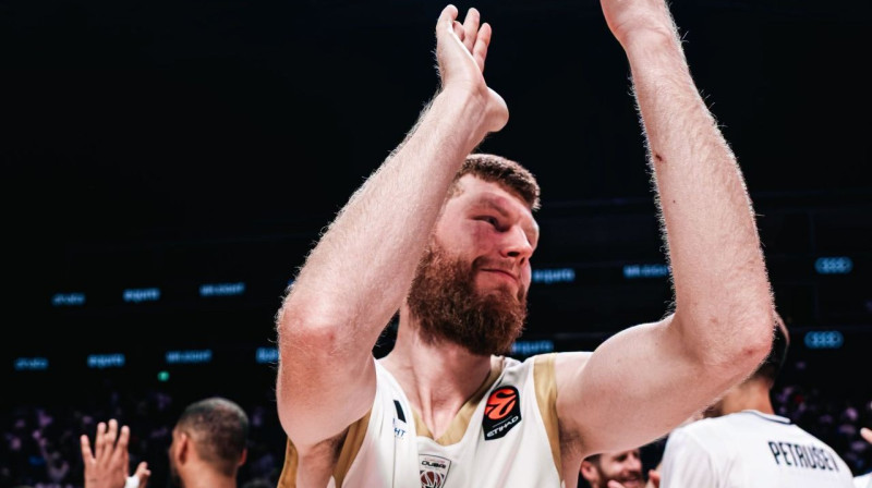 Dāvis Bertāns. Foto: Dubai Basketball Club