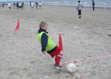 Sestdien otrais "Jūrmalas domes/AXA" kausa posms pludmales futbolā