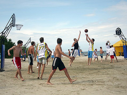 "R-Bārs Streetbasket Ragaciemā" 8. augustā