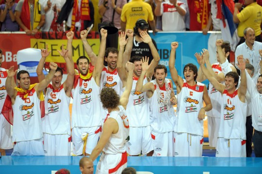 Campeones! Spānijai pirmais Eiropas zelts