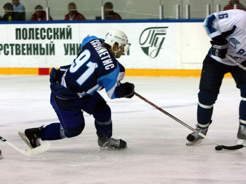 Saulietim piespēle, ''Dinamo'' uzvara pret ''Lokomotiv''