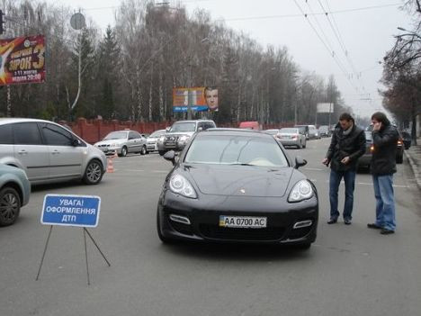 Ševčenko iekļuvis avārijā