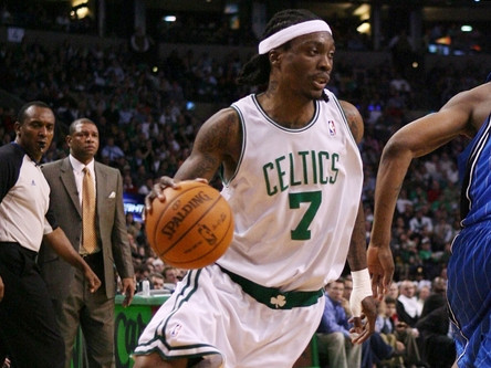 "Celtics" aizsargs Denielss nespēlēs 6-8 nedēļas
