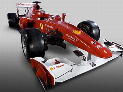 "Ferrari" prezentē savu jauno F10 modeli