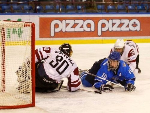 U-18 izlase čempionātu sāk ar zaudējumu somiem