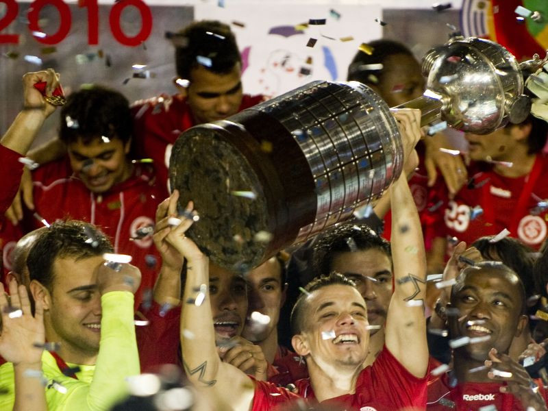 ''Copa Libertadores'' kausu otro reizi vēsturē izcīna ''Internacional''